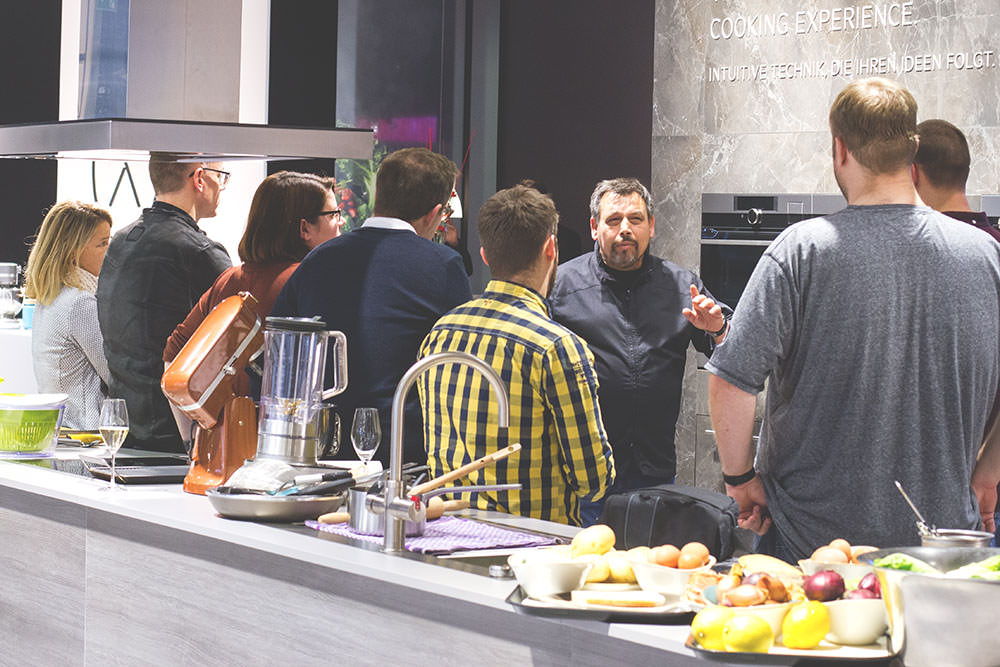 AEG Tasteology Bonus-Episode Perfecting the Classics - Caesar Salad Blogevent auf der Living Kitchen