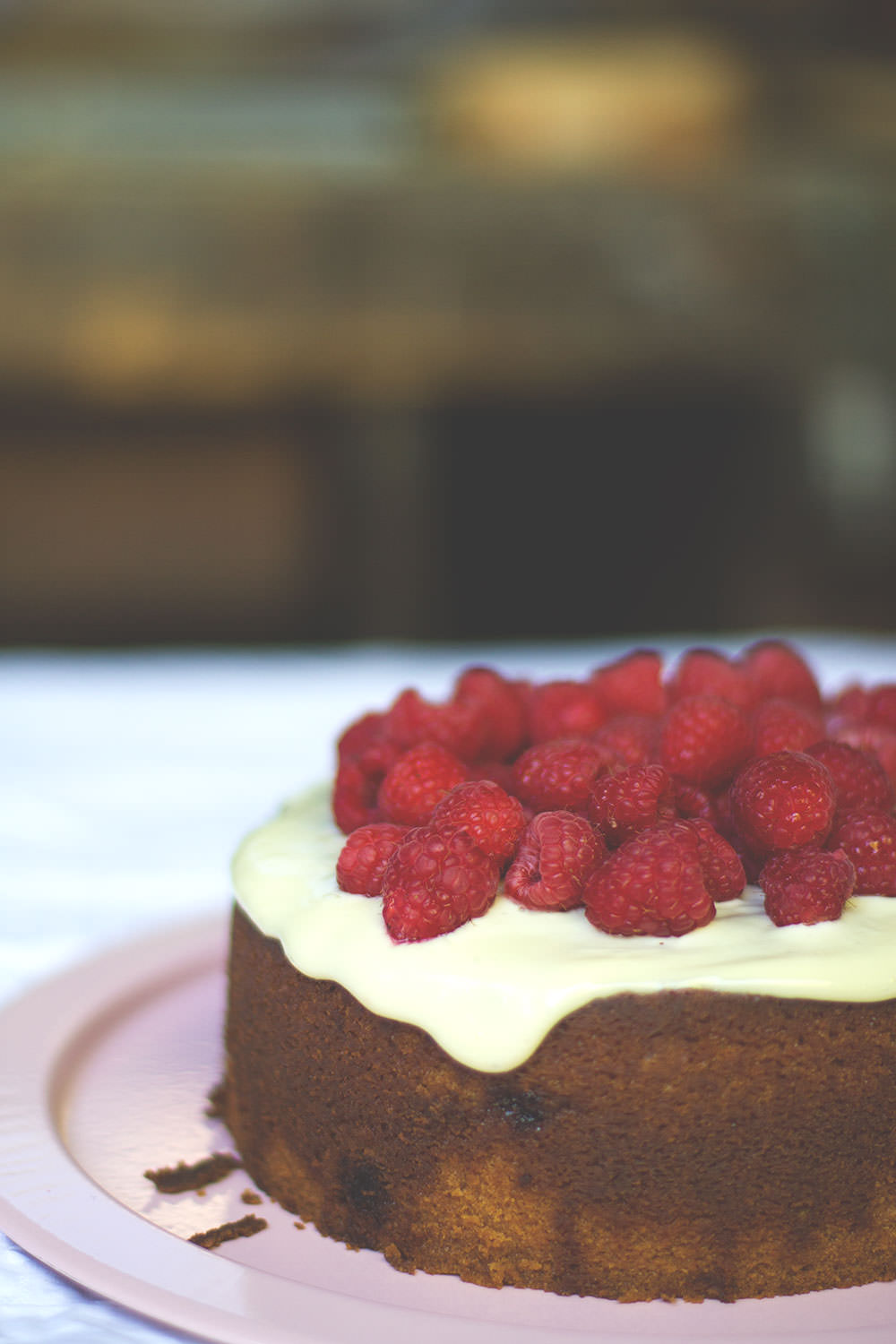 Rezept für Mud Cake mit weißer Schokolade und Himbeeren | moeyskitchen.com