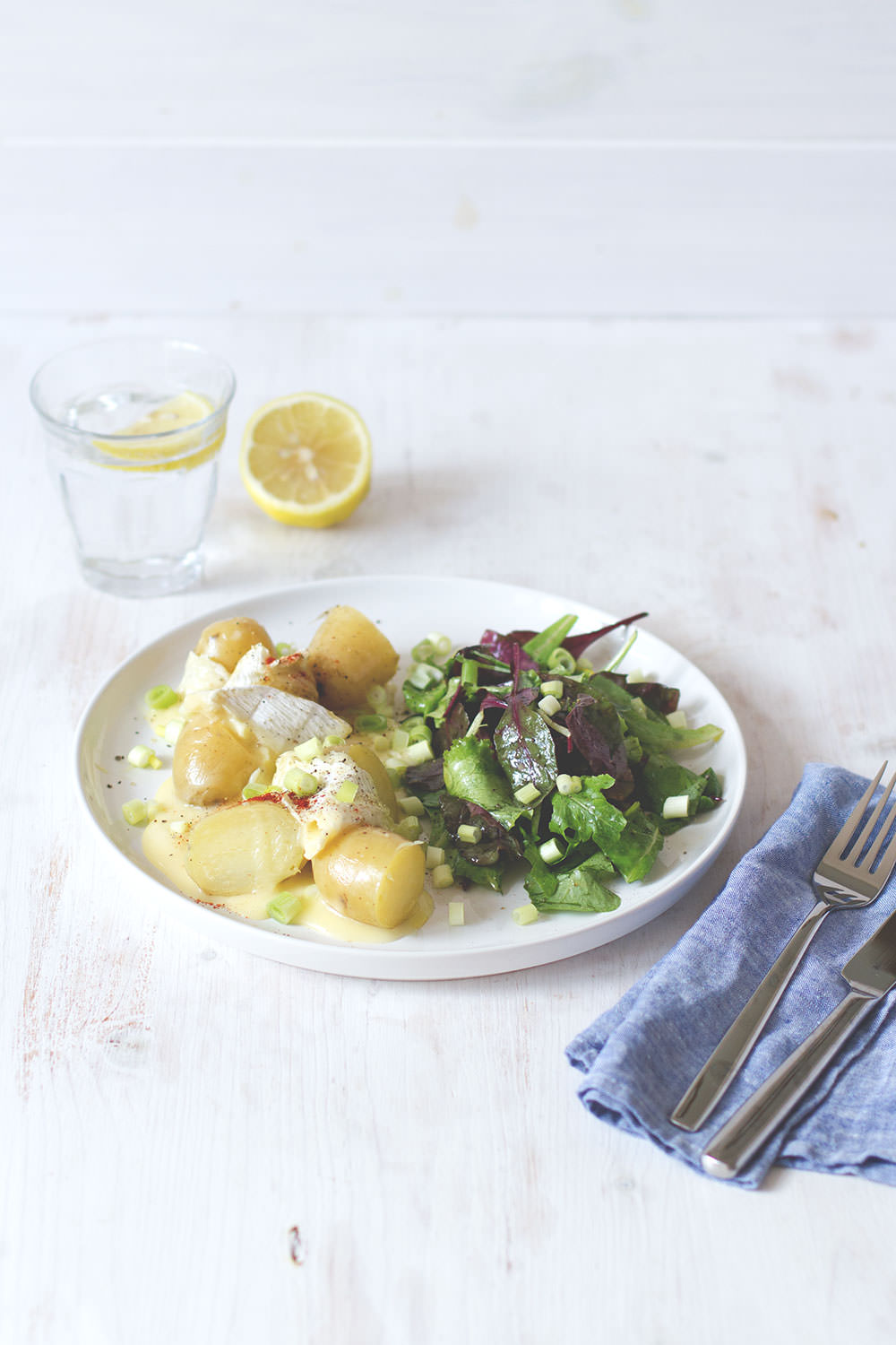 Rezept für neue Kartoffeln mit gebackenem Camembert | moeyskitchen.com