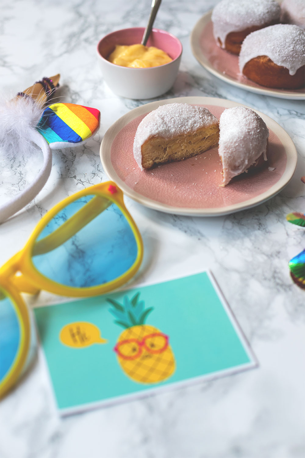 Rezept für Berliner mit einer Creme-Füllung aus Batida de Coco und Maracuja (Werbung) | moeyskitchen.com