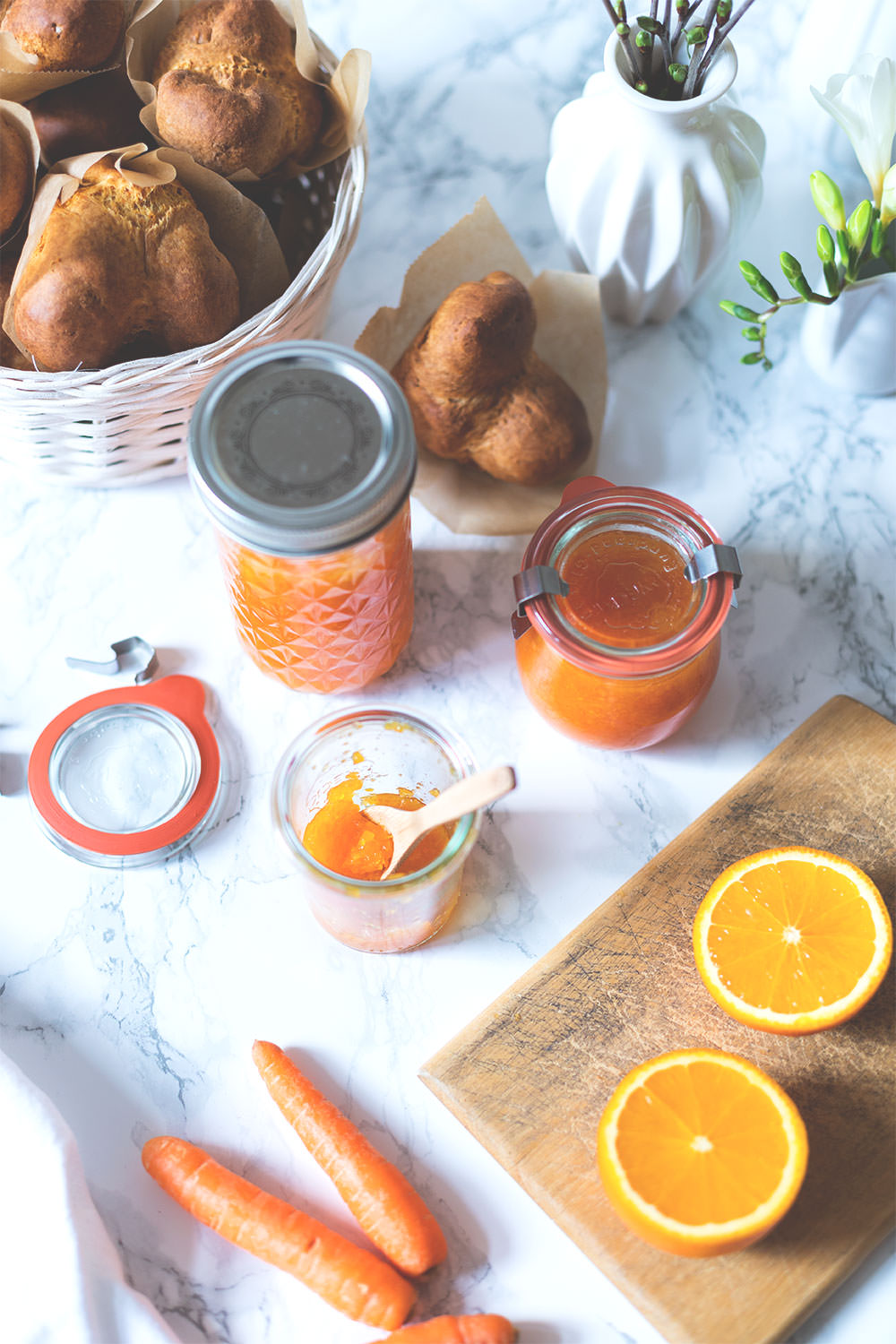 Foodblogger-Osterbrunch | Aufstriche | Rezept für leckere Möhren-Orangen-Konfitüre | moeyskitchen.com