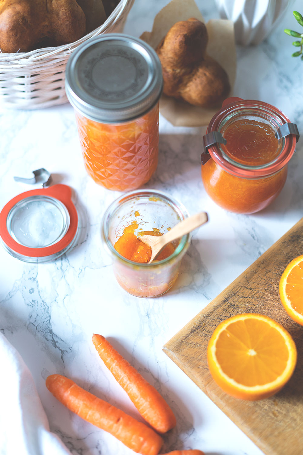 Foodblogger-Osterbrunch | Aufstriche | Rezept für leckere Möhren-Orangen-Konfitüre | moeyskitchen.com