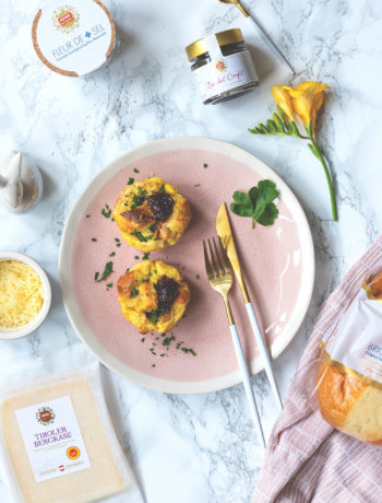 Werbung: Rezept für herzhafte French Toast Muffins mit REWE Feine Welt Produkten | Osterbrunch | moeyskitchen.com