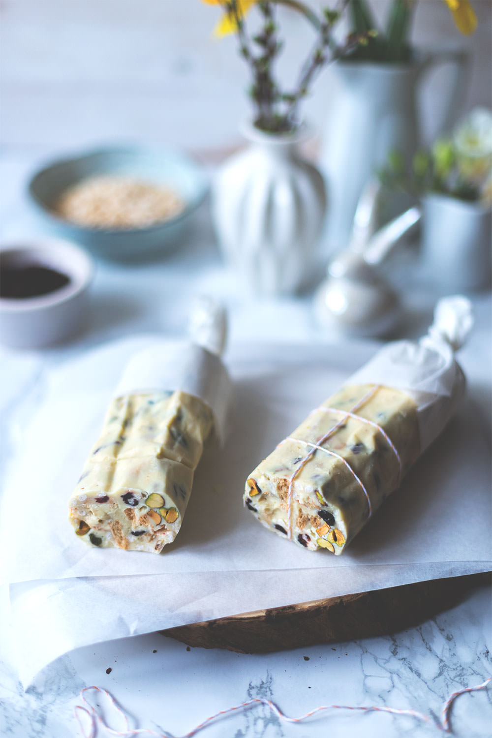 Rezept für weiße Schokoladensalami | Geschenke aus der Küche | Foodblogger-Osterbrunch | moeyskitchen.com