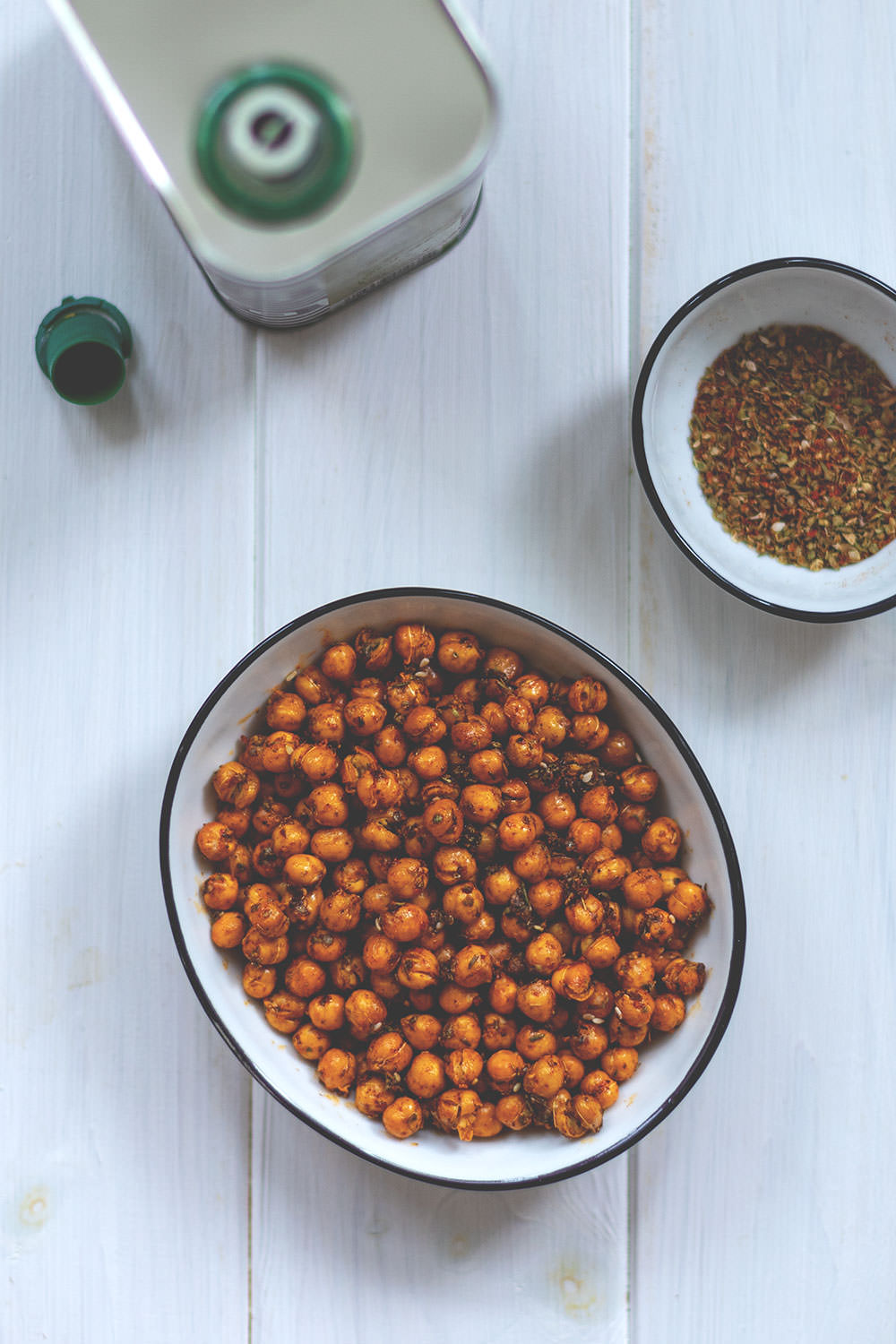 Rezept für geröstete Kichererbsen aus dem Airfryer | schnelle Snackidee | moeyskitchen.com