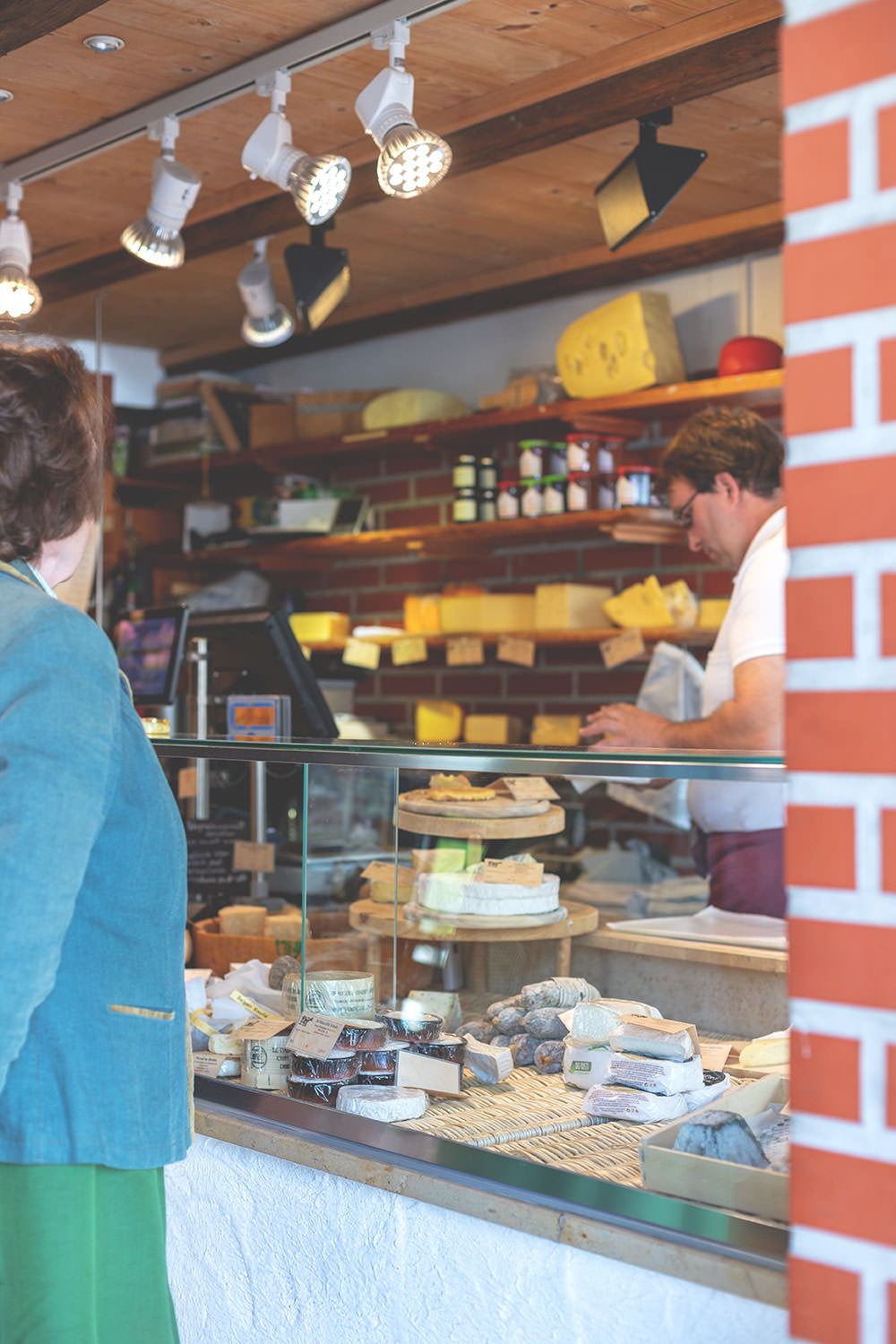 Werbung | Mit Microplane in München | Le chalet du fromage auf dem Elisbethmarkt in Schwabing | moeyskitchen.com
