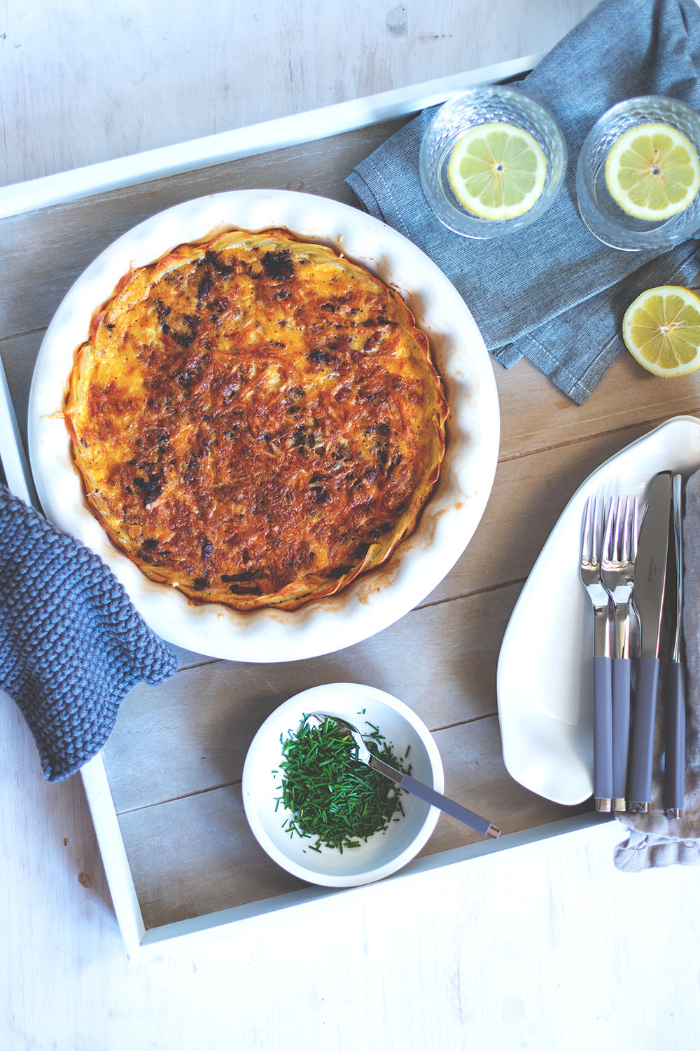 Werbung: Zwiebel-Speck-Quiche mit Kartoffelboden und Bergkäse | Villeroy & Boch: So schmeckt Freundschaft | moeyskitchen.com