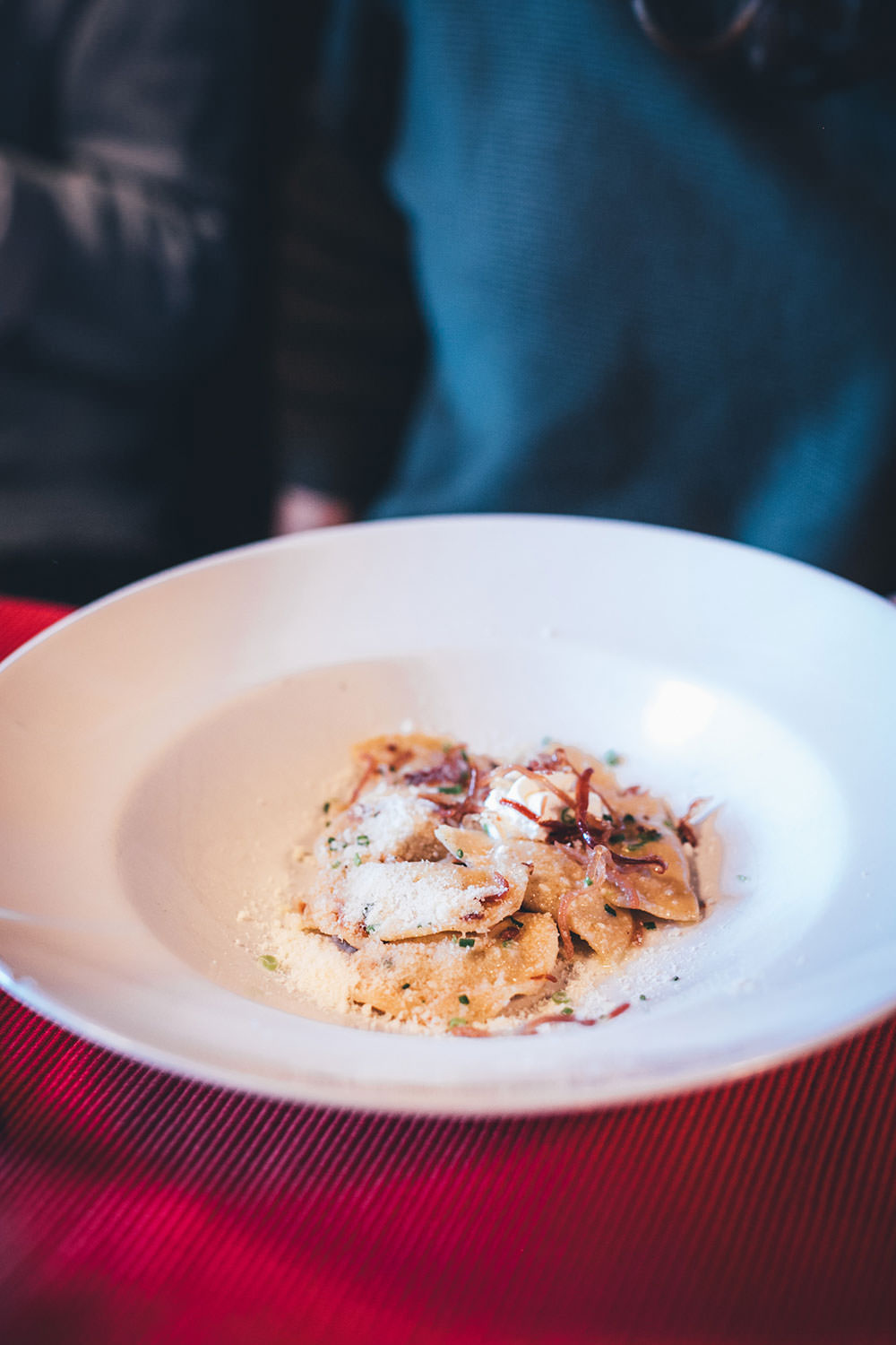 Auf Genussreise durch Südtirol mit Südtiroler Speck g.g.A., Südtiroler Apfel g.g.A., Stilfser g.U. Käse und Südtirol DOC Wein | moeyskitchen.com #südtirol #southtyrol #suedtirol #altoadige #QualitätEuropa #EnjoyItsFromEurope #SuedtirolerApfel #StilfserKaese #SuedtirolerSpeck #SuedtirolWein