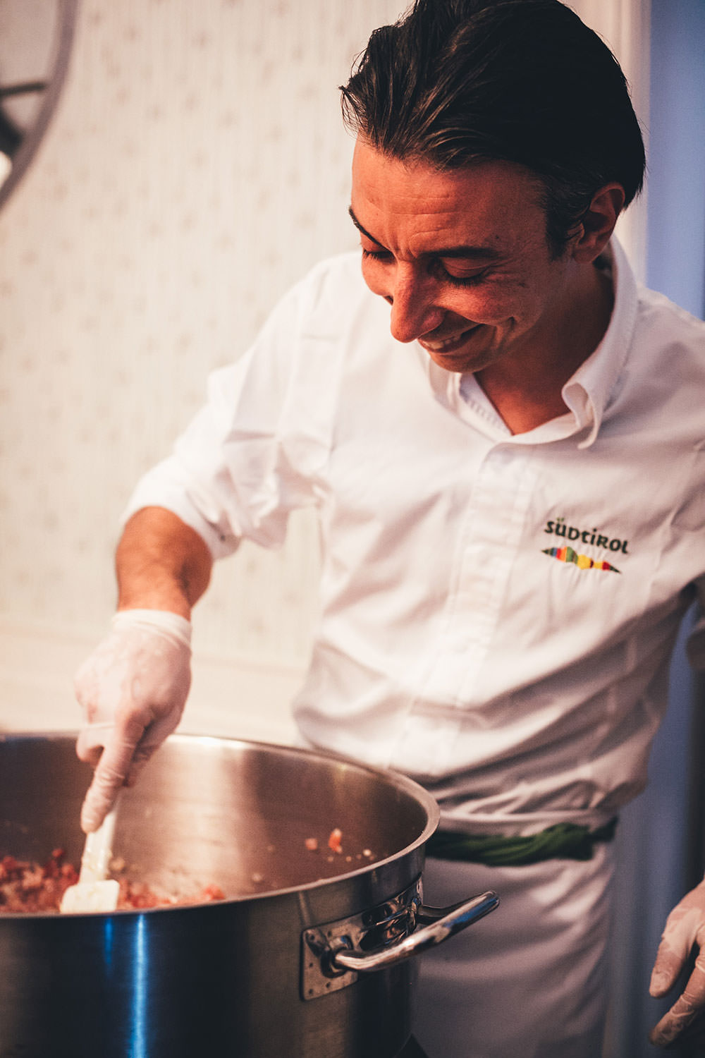 Auf Genussreise durch Südtirol mit Südtiroler Speck g.g.A., Südtiroler Apfel g.g.A., Stilfser g.U. Käse und Südtirol DOC Wein | moeyskitchen.com #südtirol #southtyrol #suedtirol #altoadige #QualitätEuropa #EnjoyItsFromEurope #SuedtirolerApfel #StilfserKaese #SuedtirolerSpeck #SuedtirolWein