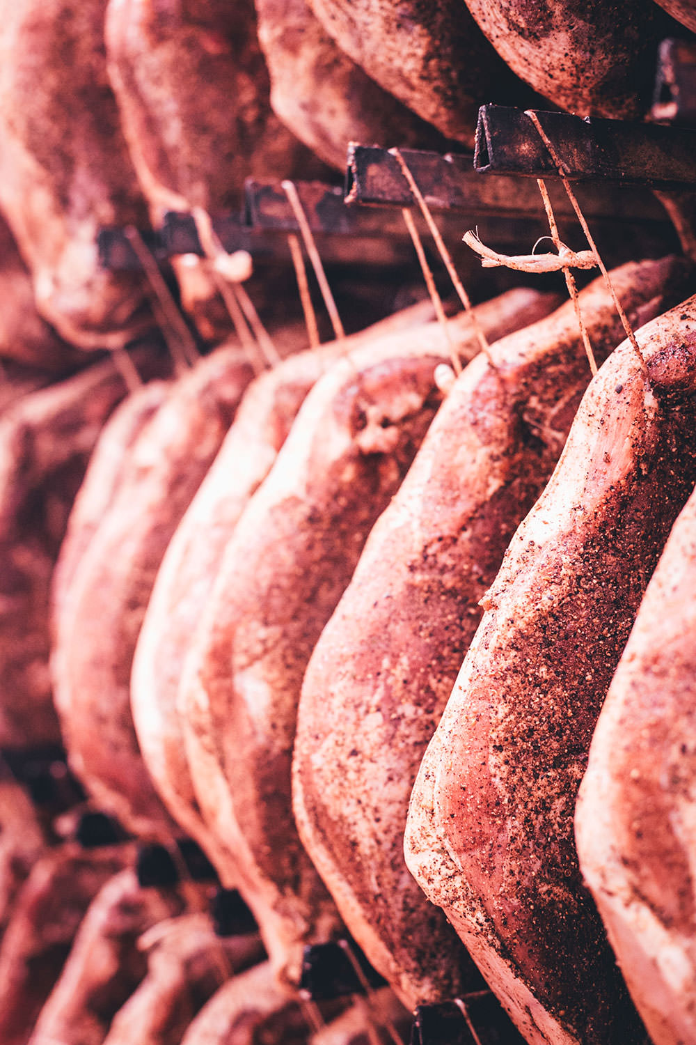 Auf Genussreise durch Südtirol mit Südtiroler Speck g.g.A., Südtiroler Apfel g.g.A., Stilfser g.U. Käse und Südtirol DOC Wein | moeyskitchen.com #südtirol #southtyrol #suedtirol #altoadige #QualitätEuropa #EnjoyItsFromEurope #SuedtirolerApfel #StilfserKaese #SuedtirolerSpeck #SuedtirolWein