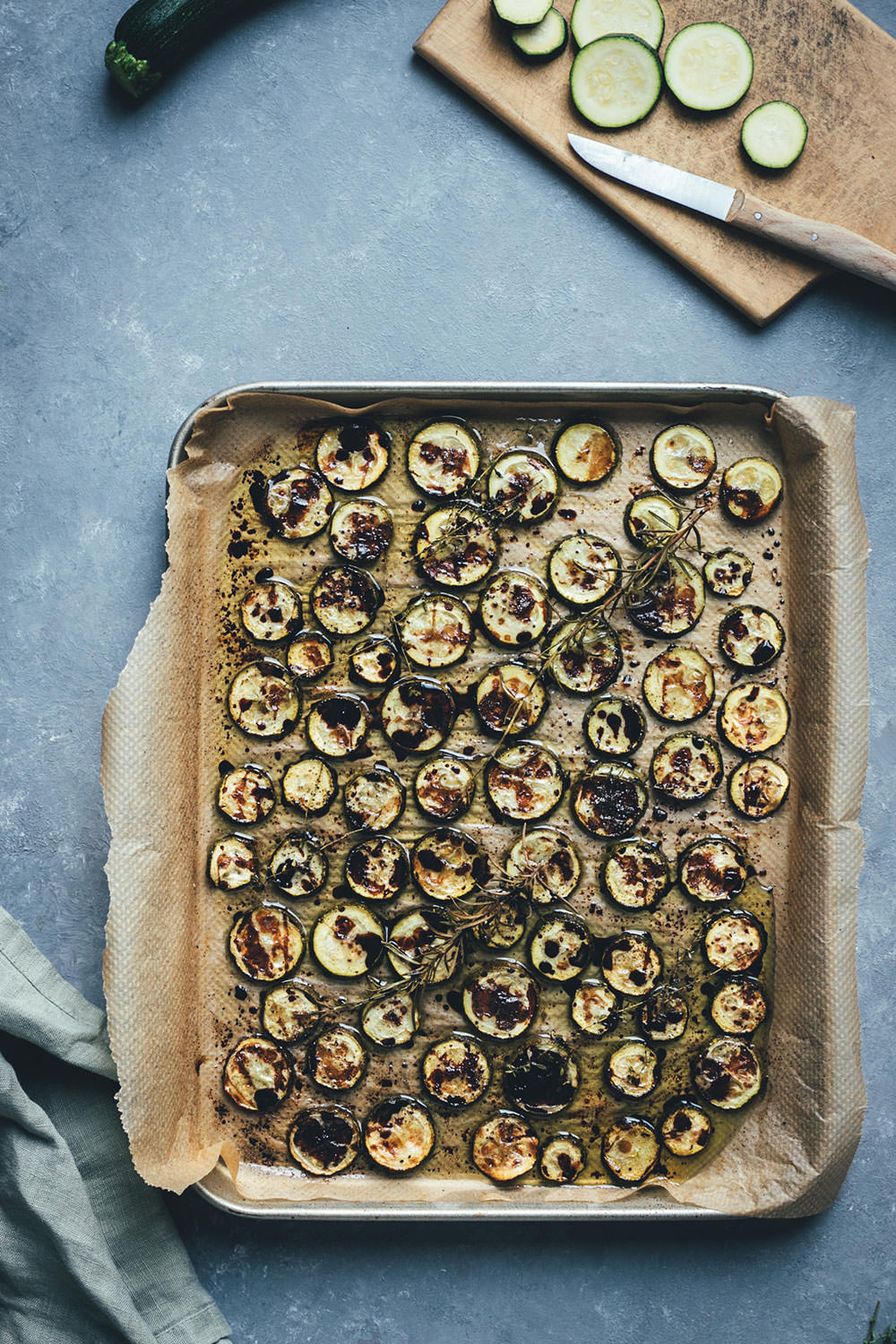 Rezept für Pasta und Ofen-Zucchini mit Aceto Balsamico di Modena g.g.A. (Werbung) | moeyskitchen.com #pasta #nudeln #spaghetti #fettuccine #balsamico #acetobalsamico #acetobalsamicodimodena #zucchini #courgette #sommer  #foodblogger #rezepte