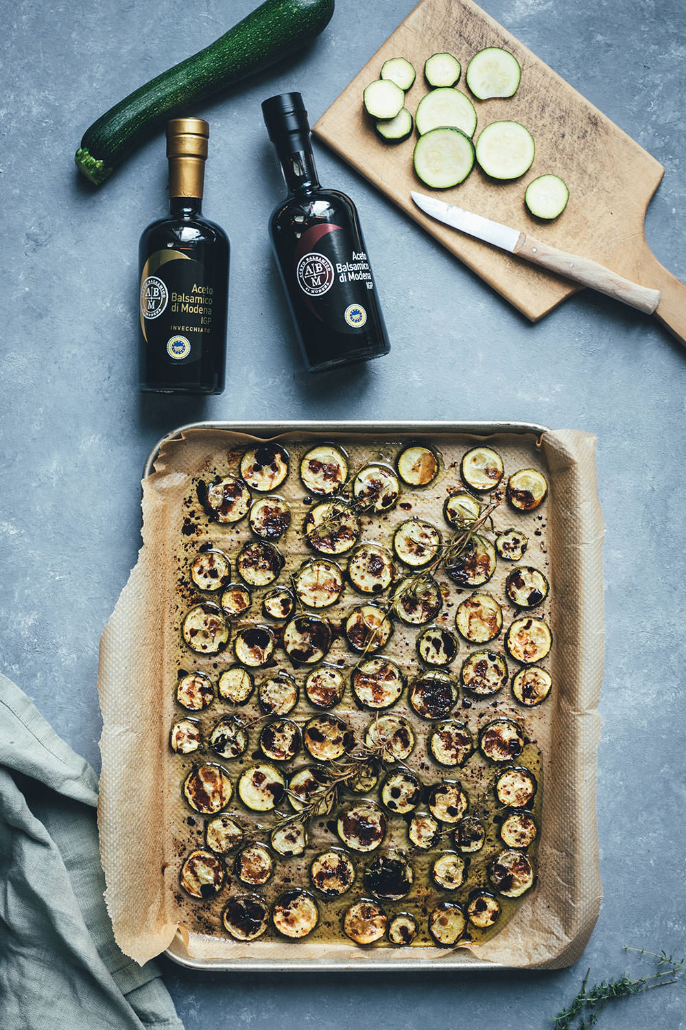 Rezept für Pasta und Ofen-Zucchini mit Aceto Balsamico di Modena g.g.A. (Werbung) | moeyskitchen.com #pasta #nudeln #spaghetti #fettuccine #balsamico #acetobalsamico #acetobalsamicodimodena #zucchini #courgette #sommer  #foodblogger #rezepte