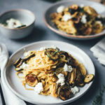 Rezept für Pasta und Ofen-Zucchini mit Aceto Balsamico di Modena g.g.A. (Werbung) | moeyskitchen.com #pasta #nudeln #spaghetti #fettuccine #balsamico #acetobalsamico #acetobalsamicodimodena #zucchini #courgette #sommer #foodblogger #rezepte