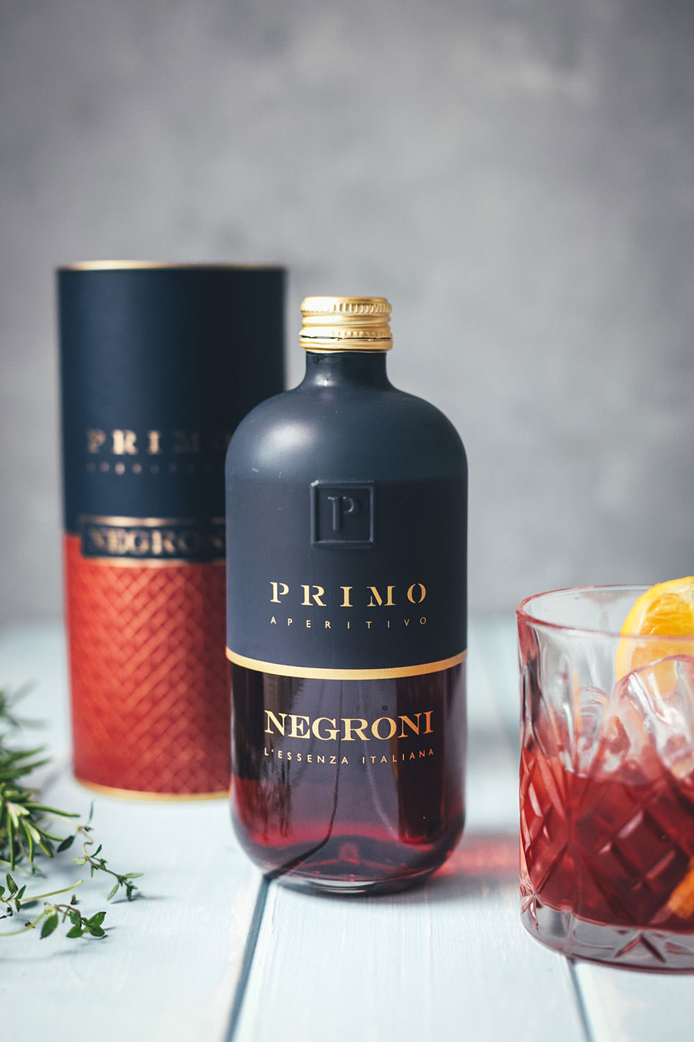 Werbung: Der Negroni von Primo Aperitivo über Lezuro