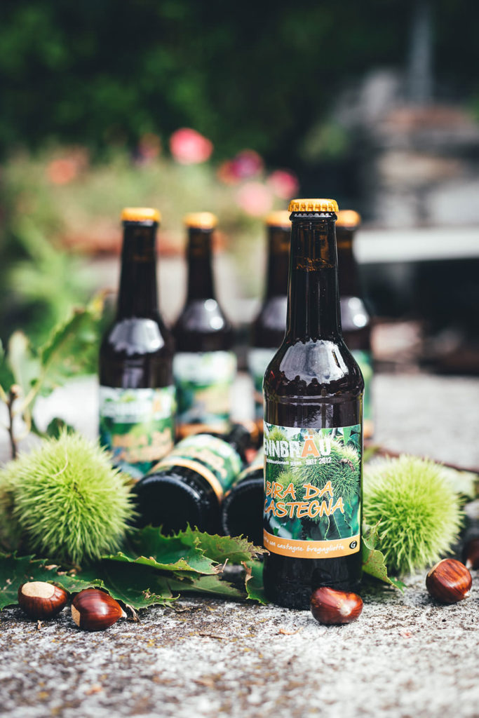 Kastanienbier in den Kastanienselven in der Nähe von Castasegna im Bergell in der Schweiz (Graubünden) | moeyskitchen.com #kastanien #kastanienwald #kastanienselve #schweiz #bergell #graubünden #reise #reisebericht #blog