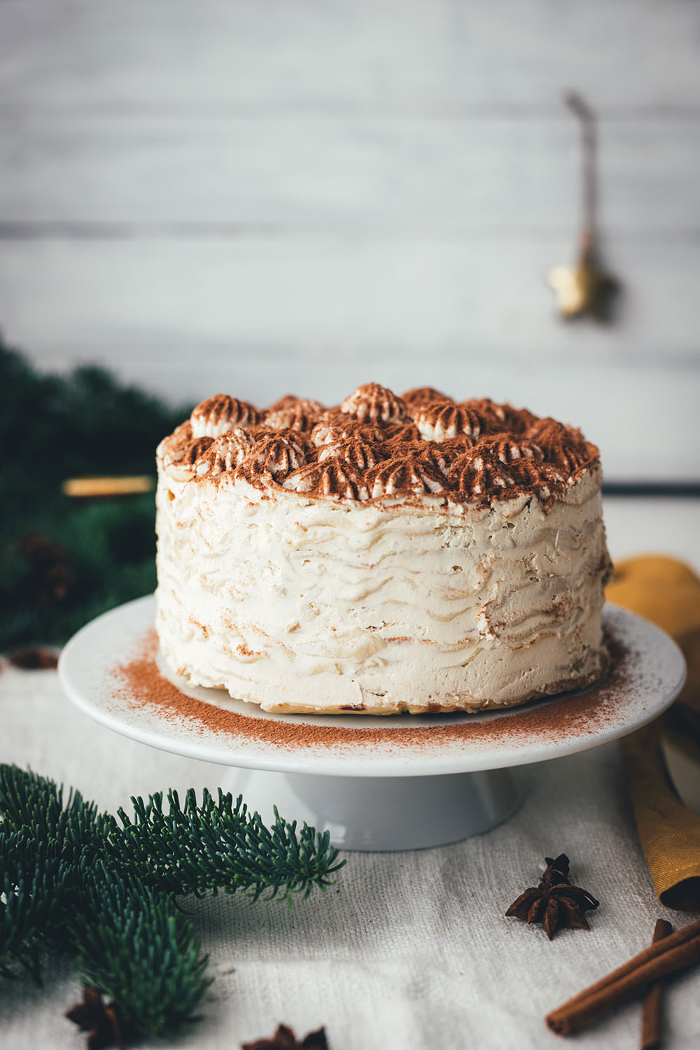 Rezept für Tearamisu Crêpes Torte | Tiramisu trifft Pfannkuchen-Torte | moeyskitchen.com #tearamisu #tiramisu #torte #kuchen #crepe #crepes #crepestorte #crepetorte #pfannkuchentorte #mascarponecreme #kühlschrankkuchen #rezept #foodblog #kuchenbacken