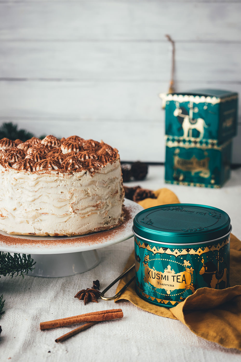 Rezept für Tearamisu Crêpes Torte | Tiramisu trifft Pfannkuchen-Torte | moeyskitchen.com #tearamisu #tiramisu #torte #kuchen #crepe #crepes #crepestorte #crepetorte #pfannkuchentorte #mascarponecreme #kühlschrankkuchen #rezept #foodblog #kuchenbacken
