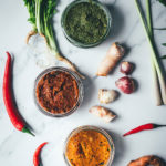 Rote, grüne und gelbe Currypaste für Thai-Curry. Grundrezepte für den Thermomix. | moeyskitchen.com