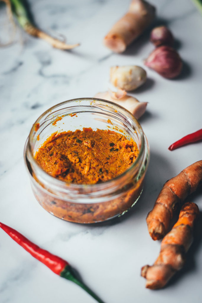 Rezept für gelbe Currypaste für Thai-Curry | Grundrezept für den Thermomix | moeyskitchen.com