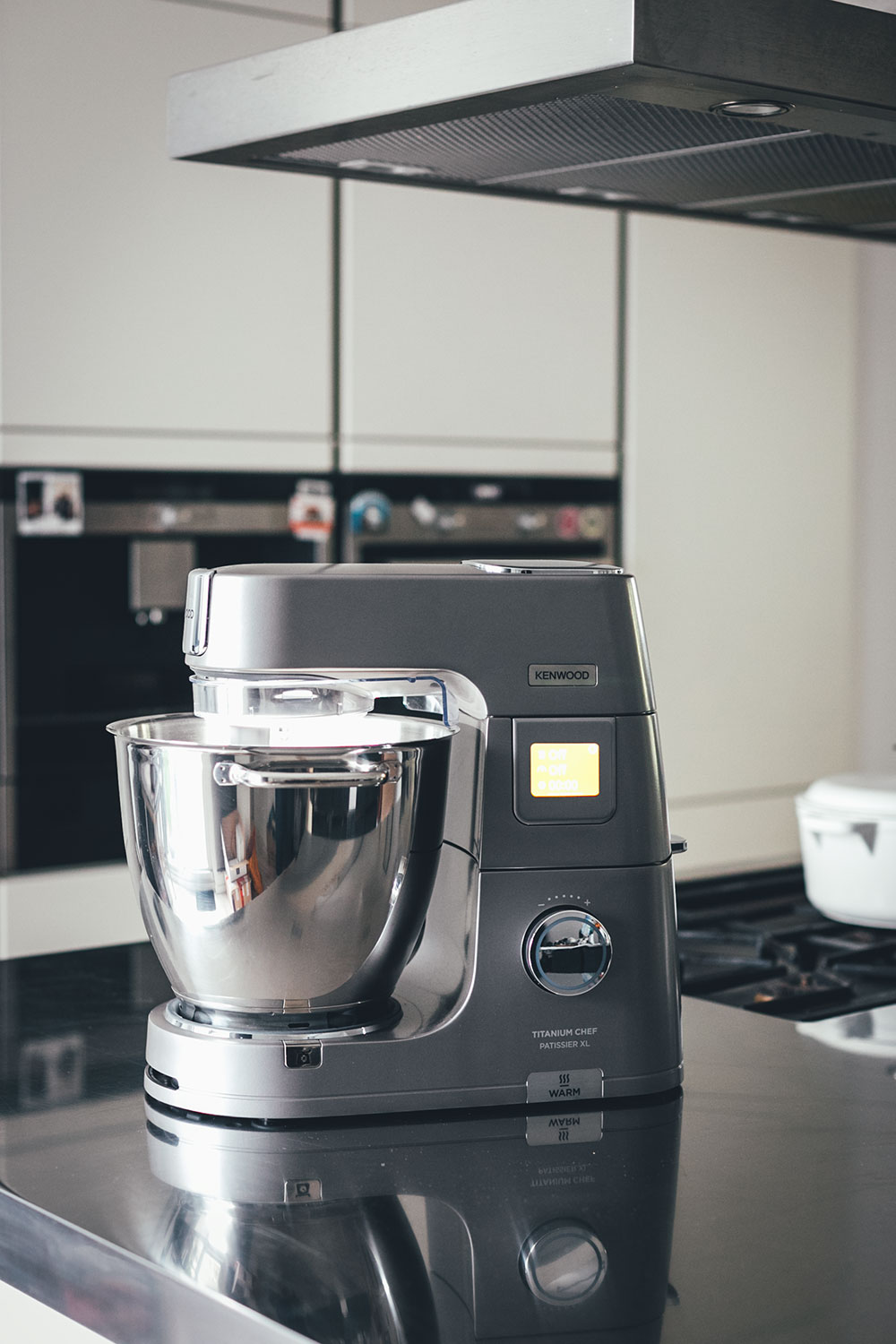 Die Kenwood Titanium Chef Patissier XL Küchenmaschine