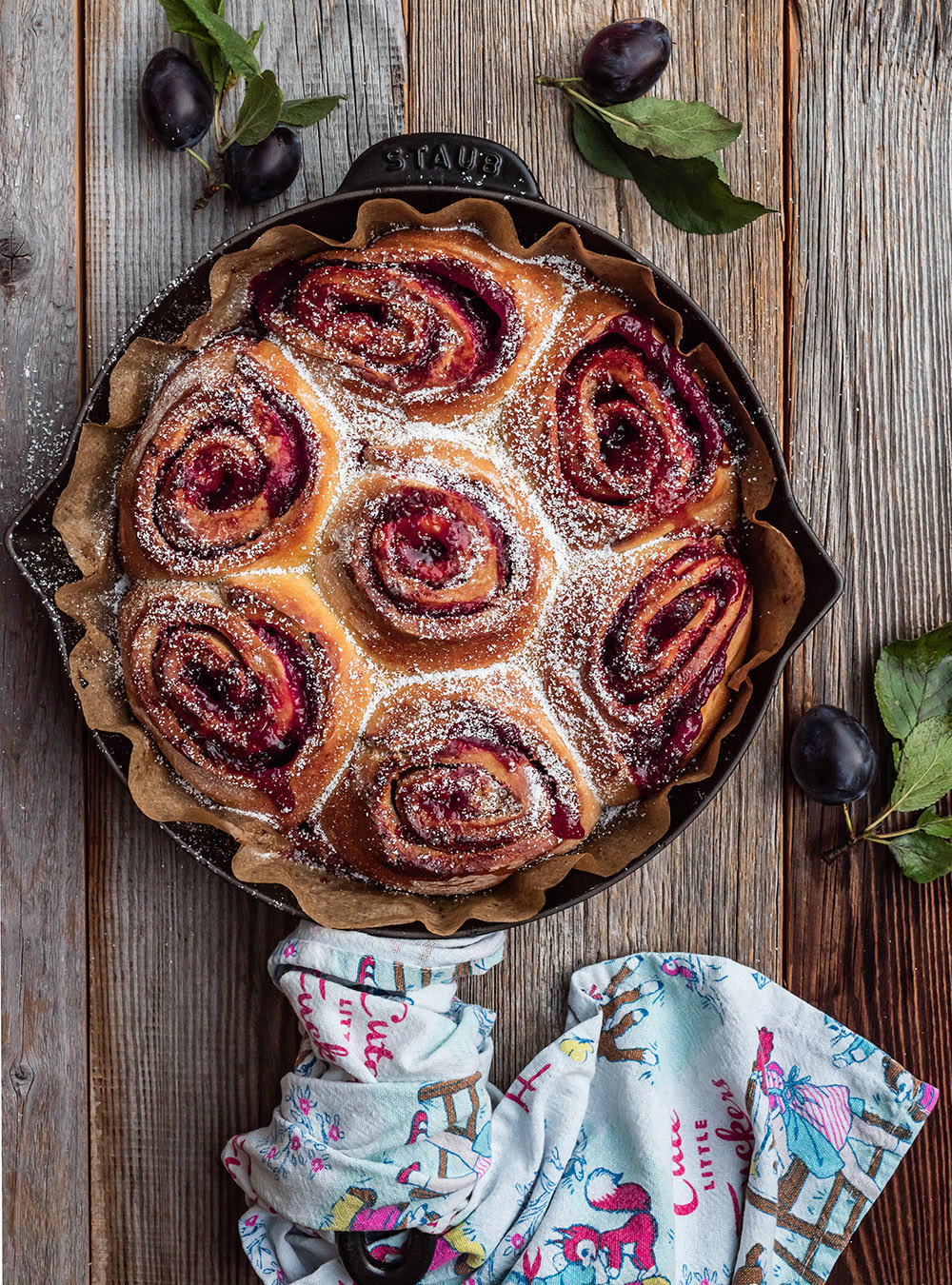 Rezept für Pflaumen-Zimtschnecken in der Pfanne gebacken von S-Küche