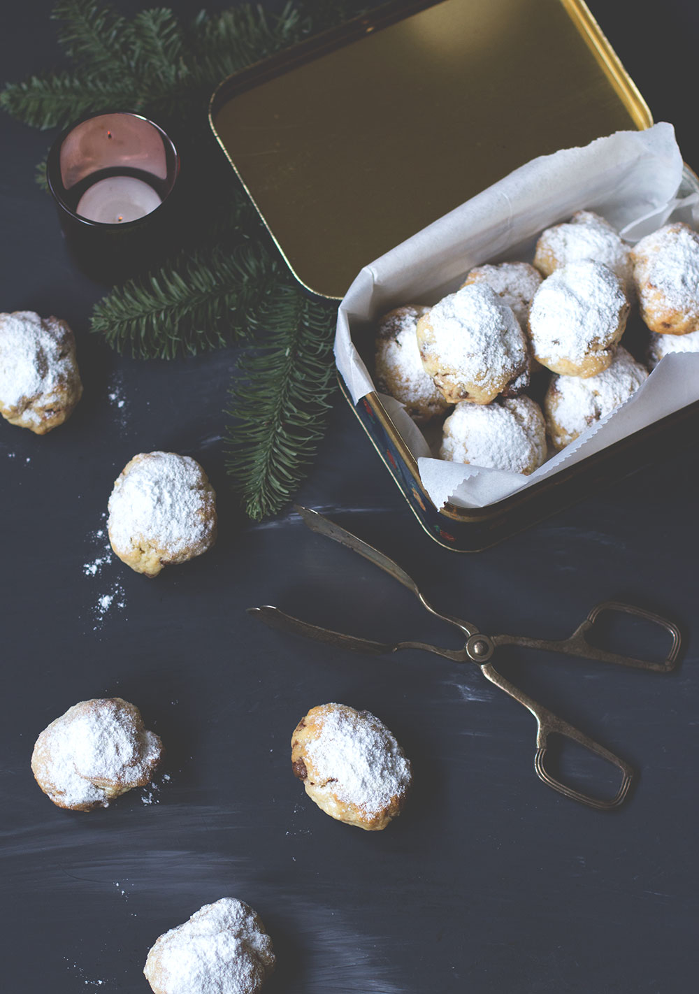 Nougat-Stollenkonfekt mit Mandeln | moeyskitchen.com