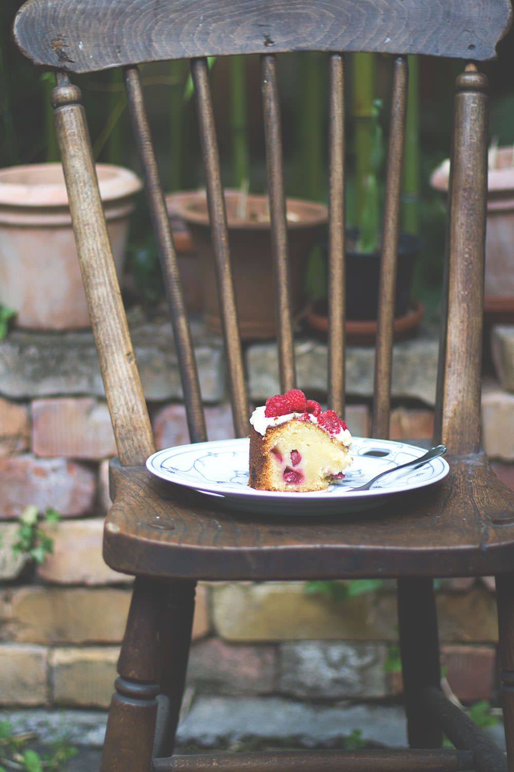 Rezept für Mud Cake mit weißer Schokolade und Himbeeren | moeyskitchen.com