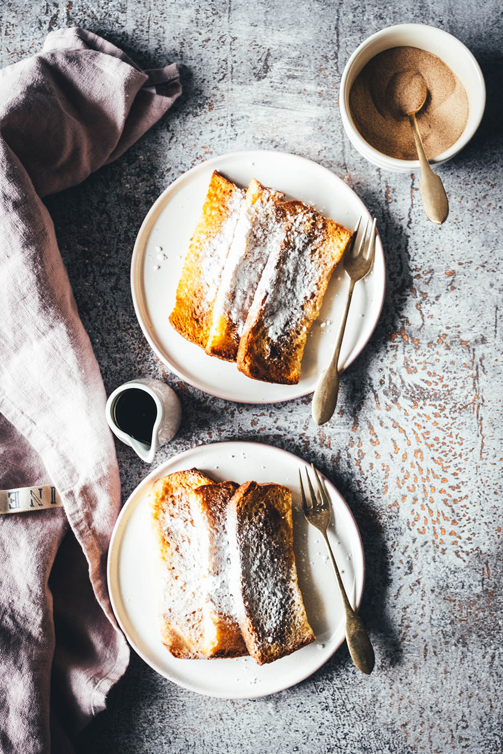 Das perfekte Frühstück ist für mich ganz klar French Toast. In diesem Rezept zeige ich euch, wie ihr im Handumdrehen geniales French Toast in eurem Airfryer hinbekommt. Meine French Toast Sticks oder auch French Toast Bites aus der Heißluftfritteuse schmecken nicht nur zum Sonntagsfrühstück! | moeyskitchen.com