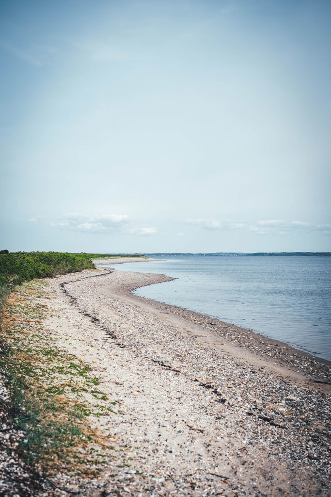 Am südlichen Strand der Insel Fur im dänischen Limfjord. | moeyskitchen.com