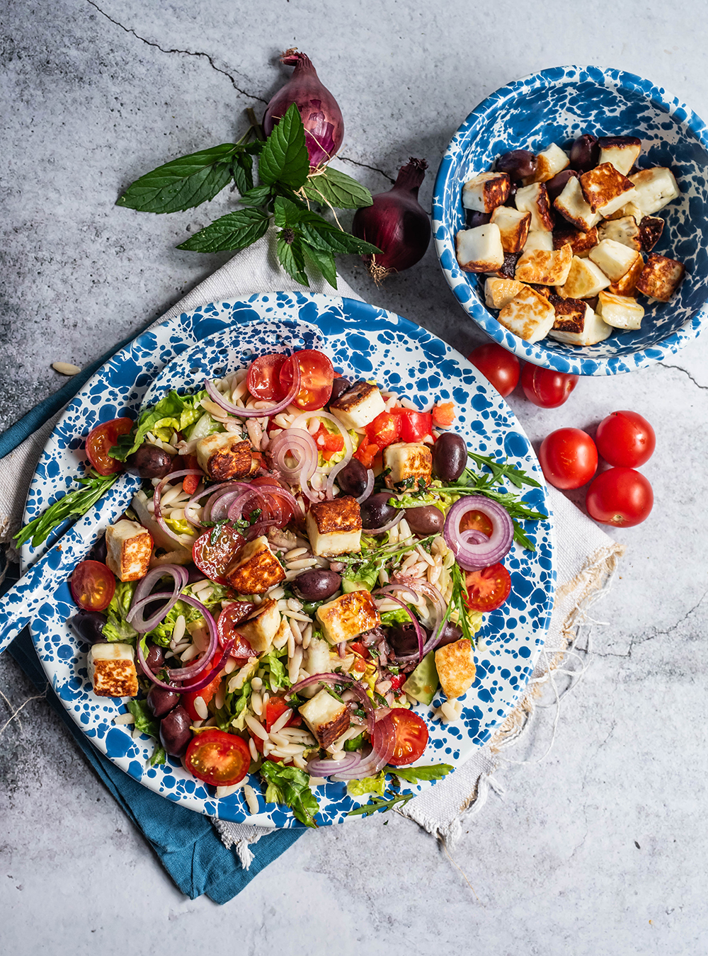 Kritharaki Salat mit Halloumi Croutons aus dem Thermomix von S-Küche