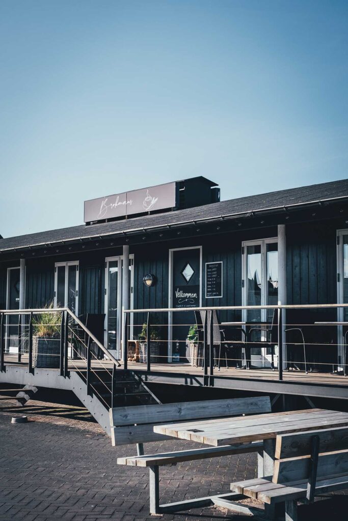 Café Brokmans in Lemvig von außen | moeyskitchen.com
