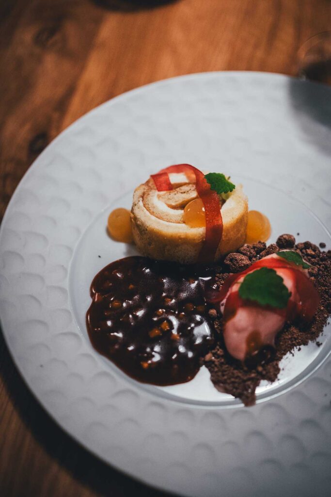 Apfel-Dessert im Restaurant JA in Holstebrot | moeyskitchen.com
